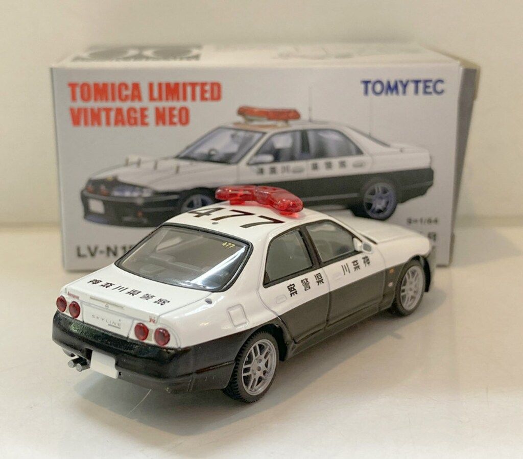 トミーテック TOMICA LIMITED VINTAGE NEO ニッサン スカイライン GT-R