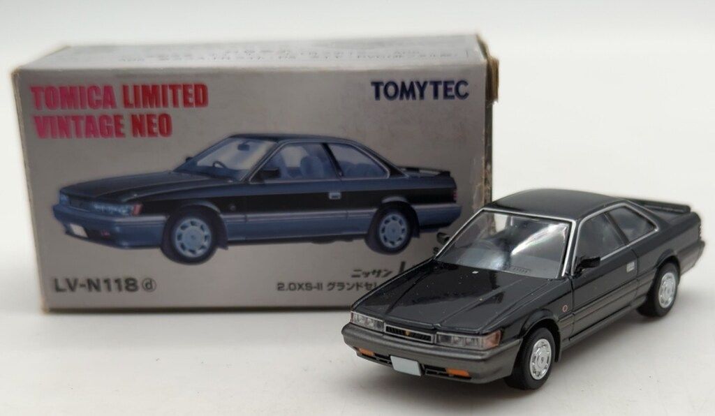 トミーテック TOMICA LIMITED VINTAGE NEO ニッサン レパード2.0XS-Ⅱ