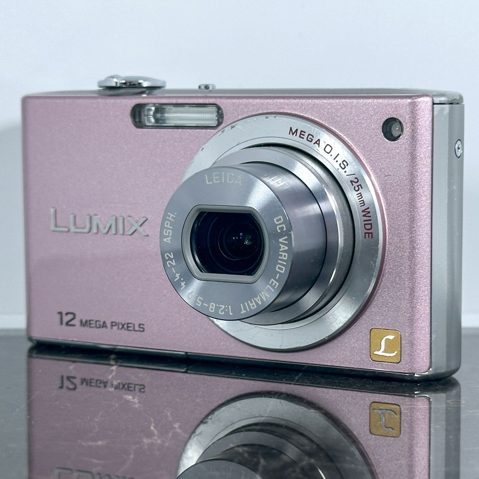 Panasonic LUMIX DMC-FX40 スイートピンク 1210万画素 25mm広角 LEICA 