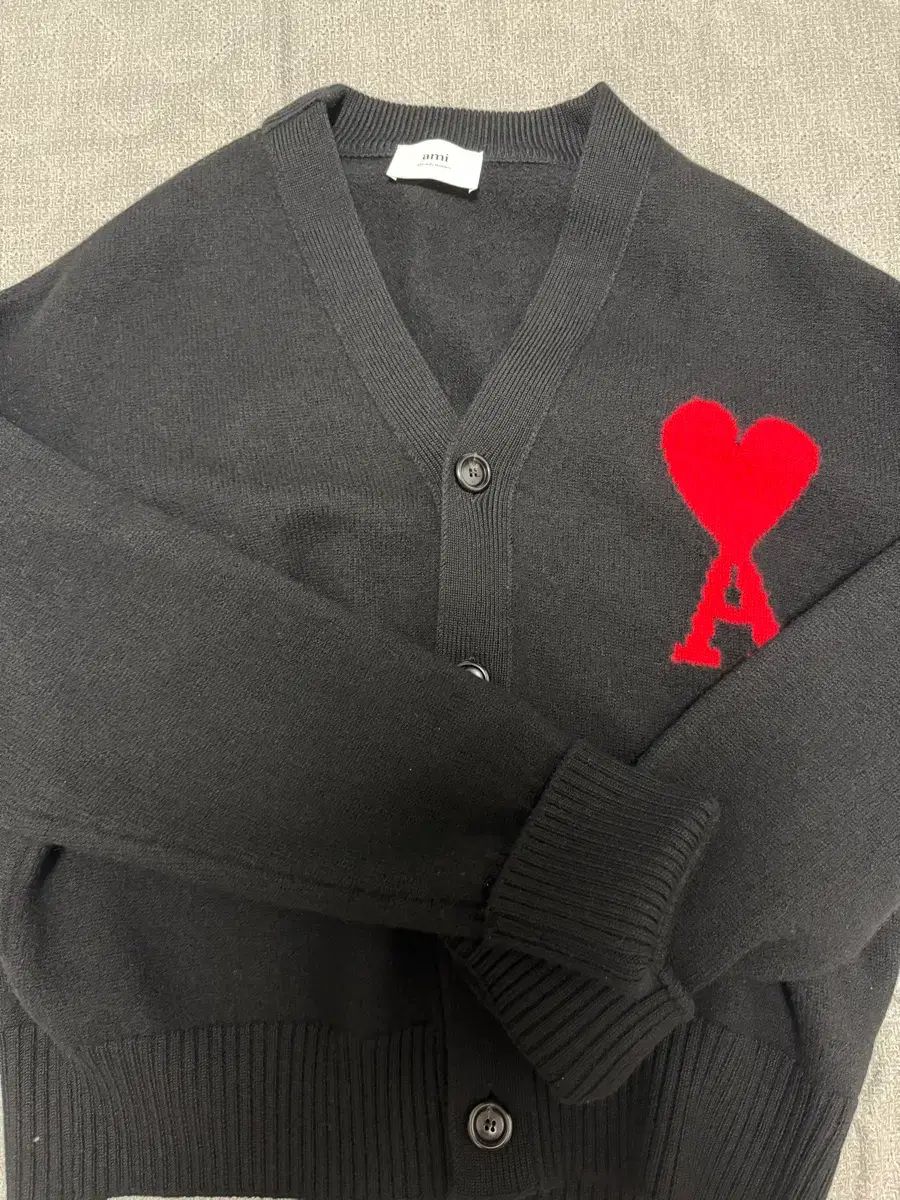 アミ ブラック ハート ロゴ カーディガン XL - メルカリ