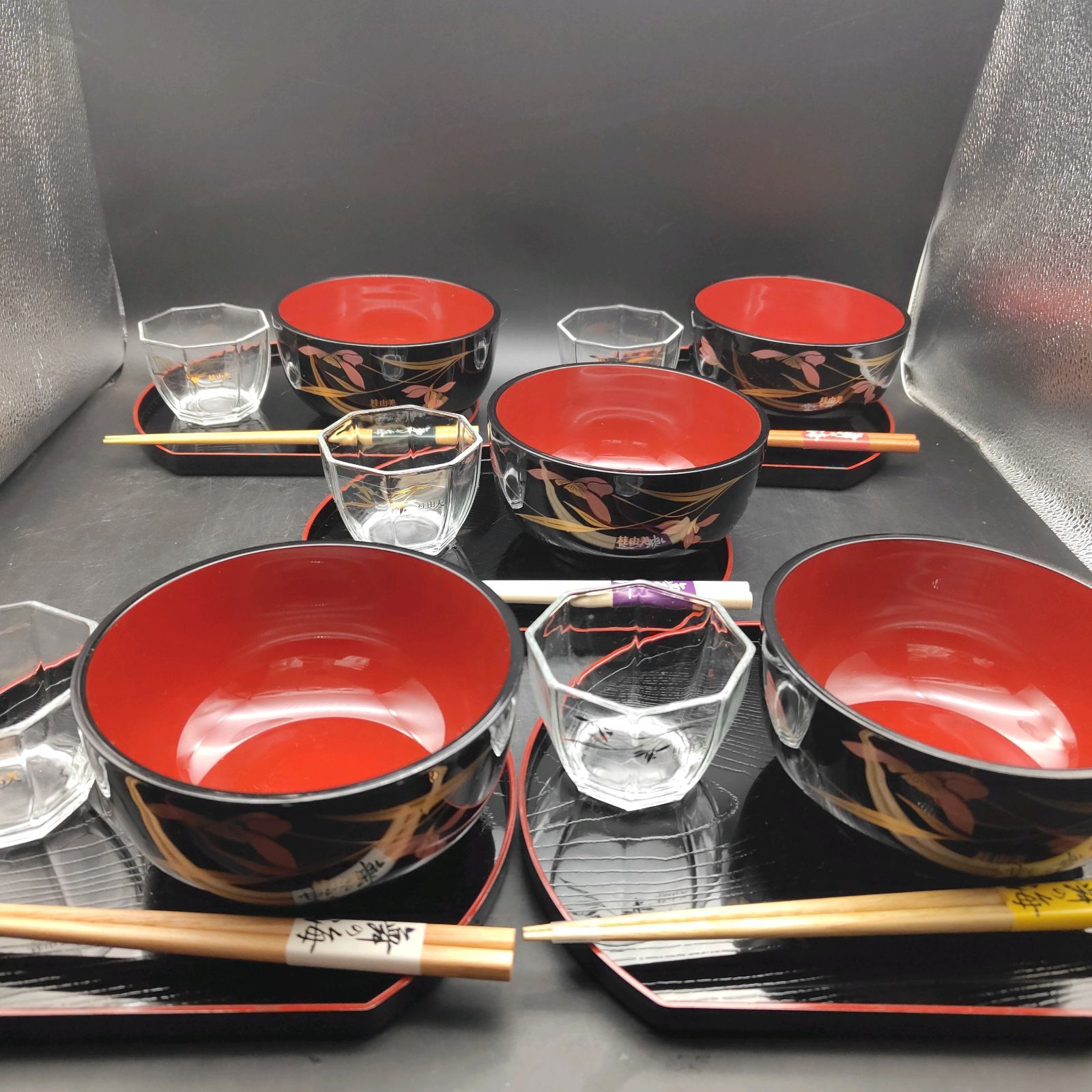 未使用】 山中漆器 どっしり椀 5客セット 半月盆 硝子小鉢 箸 桂由美