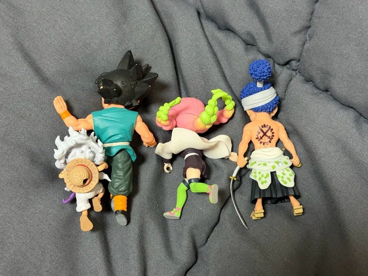 ONE PIECE 鬼滅の刃 ドラゴンボール ワールドコレクタブル フィギュア