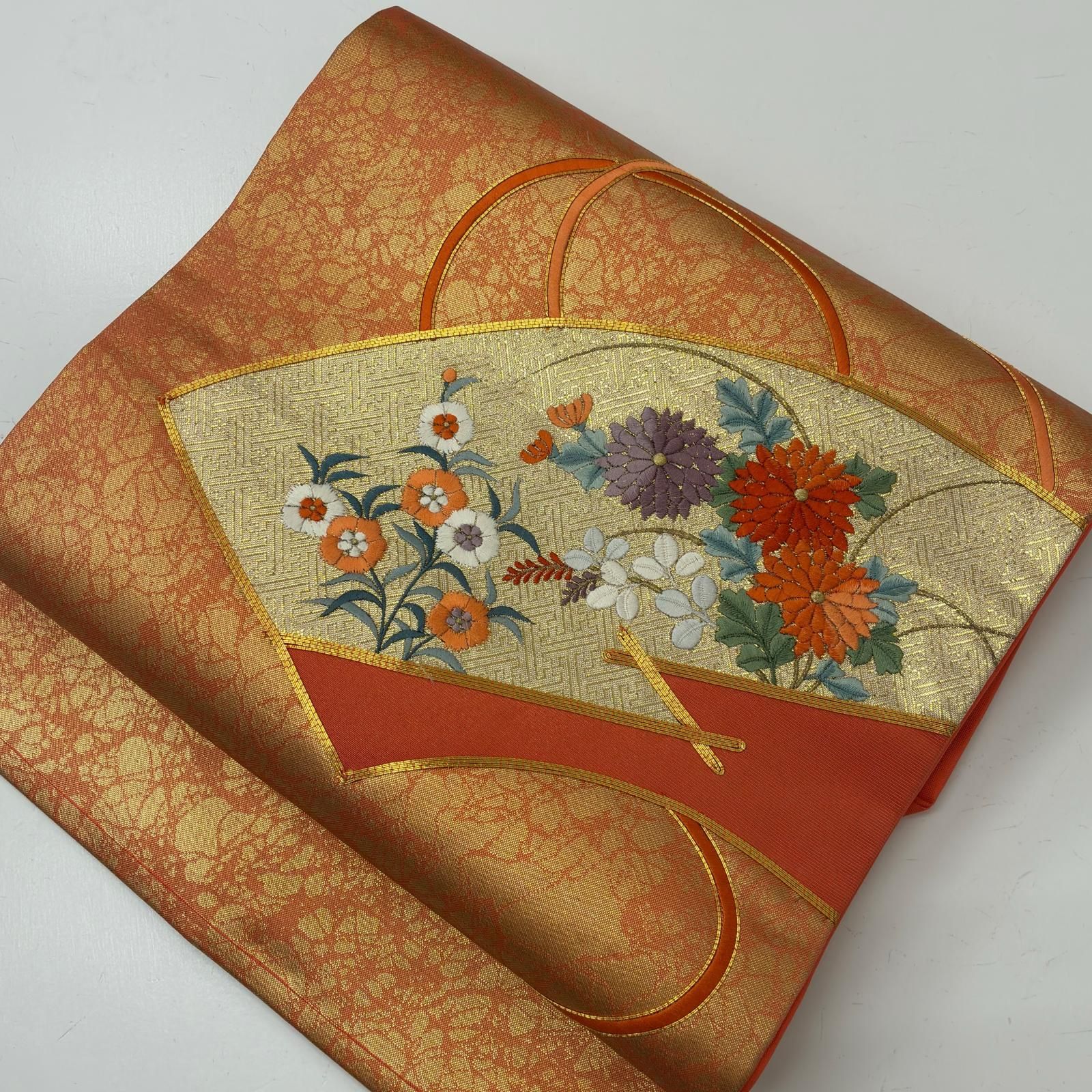 名古屋帯 正絹 金駒刺繍 地紙に花草刺繍 九寸 MA-4589 - メルカリ