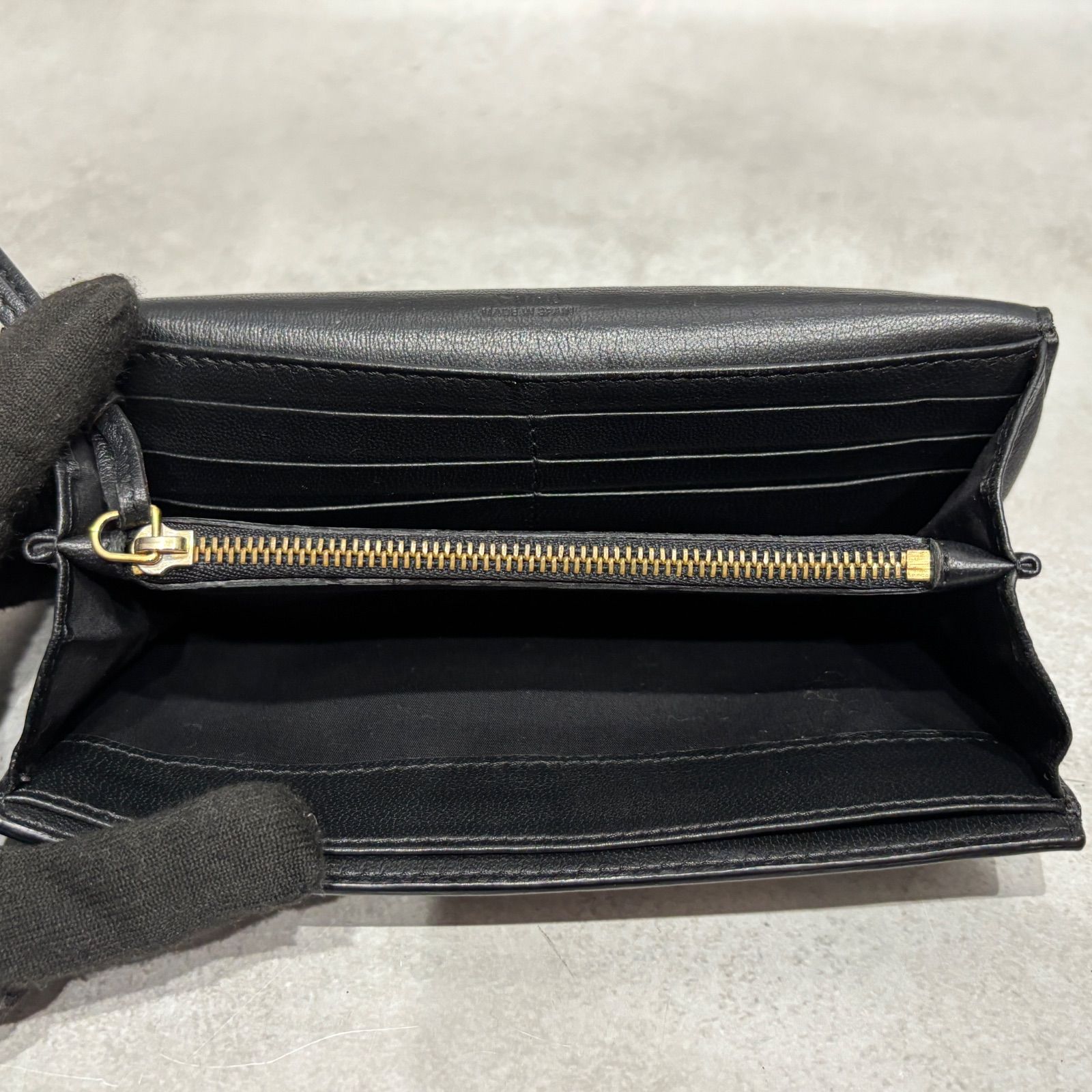 Chloé クロエ リボンモチーフ 長財布 レザー ブラック Black ゴールド