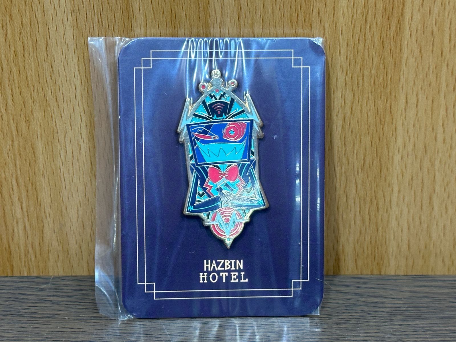ハズビンホテル vox ヴォックス ピンバッジ ピンズ - メルカリ