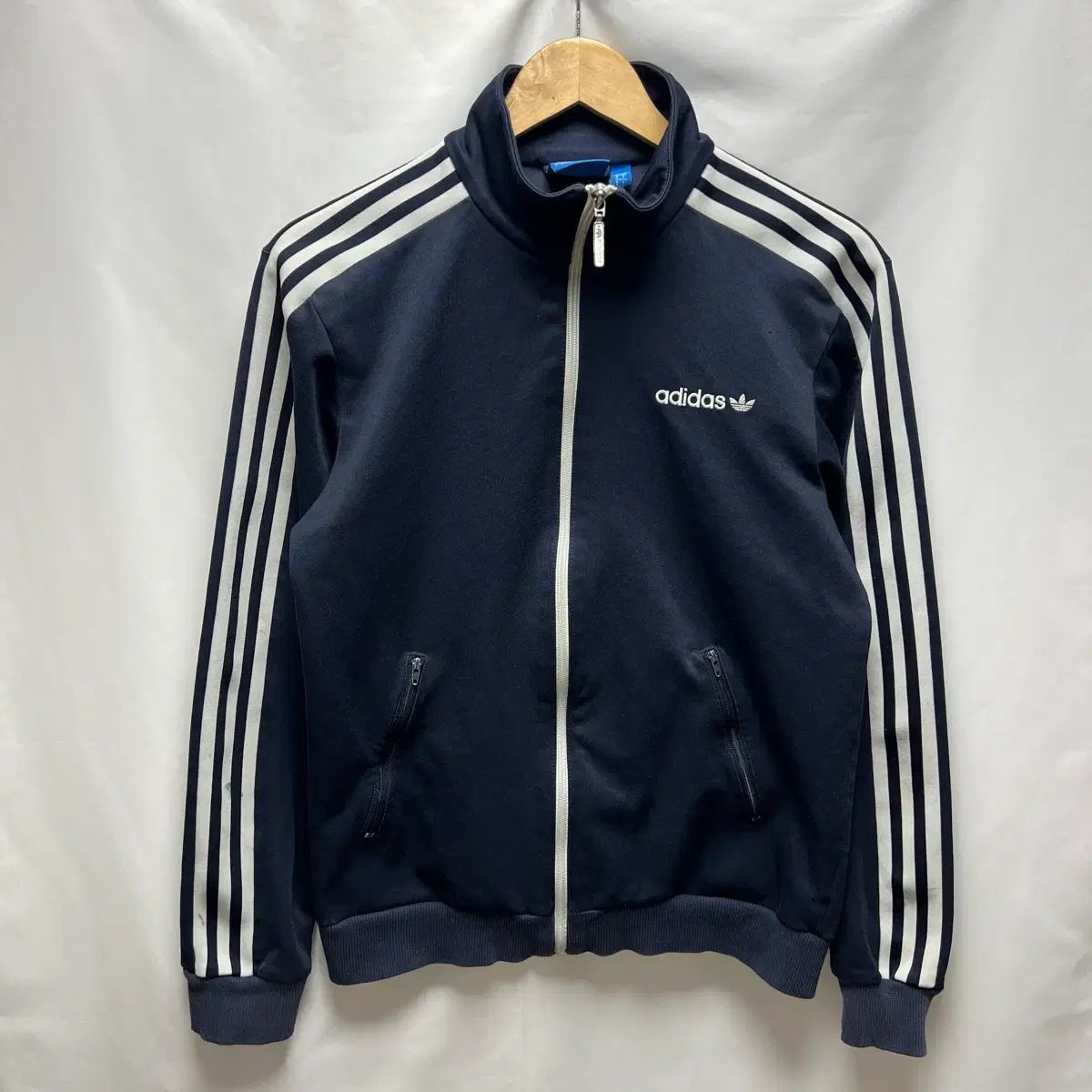 正規品/M adidas アディダス ベッケンバウアー ネイビー 3本線