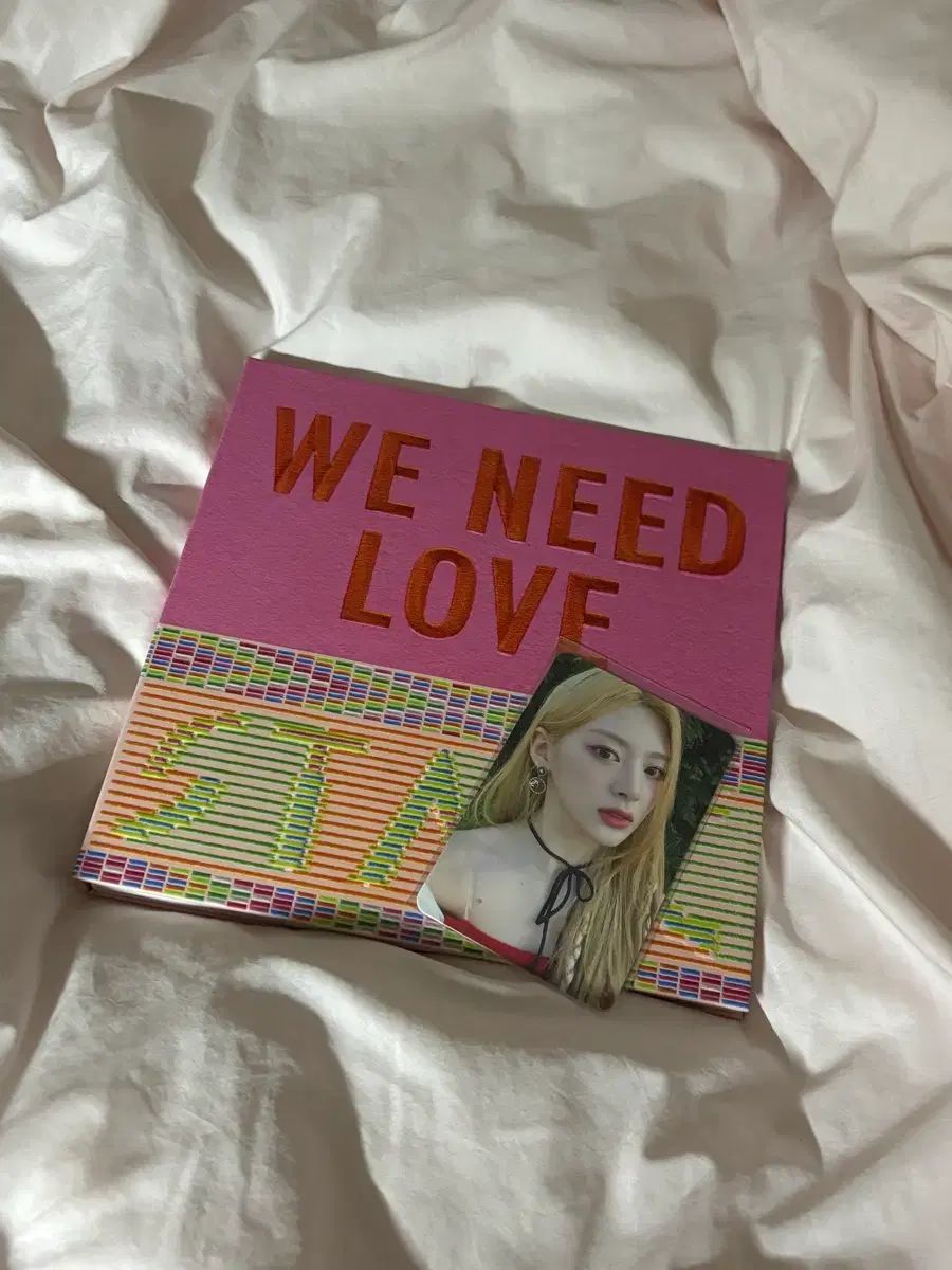 STAYC We need love アルバム セウン トレカ - メルカリ