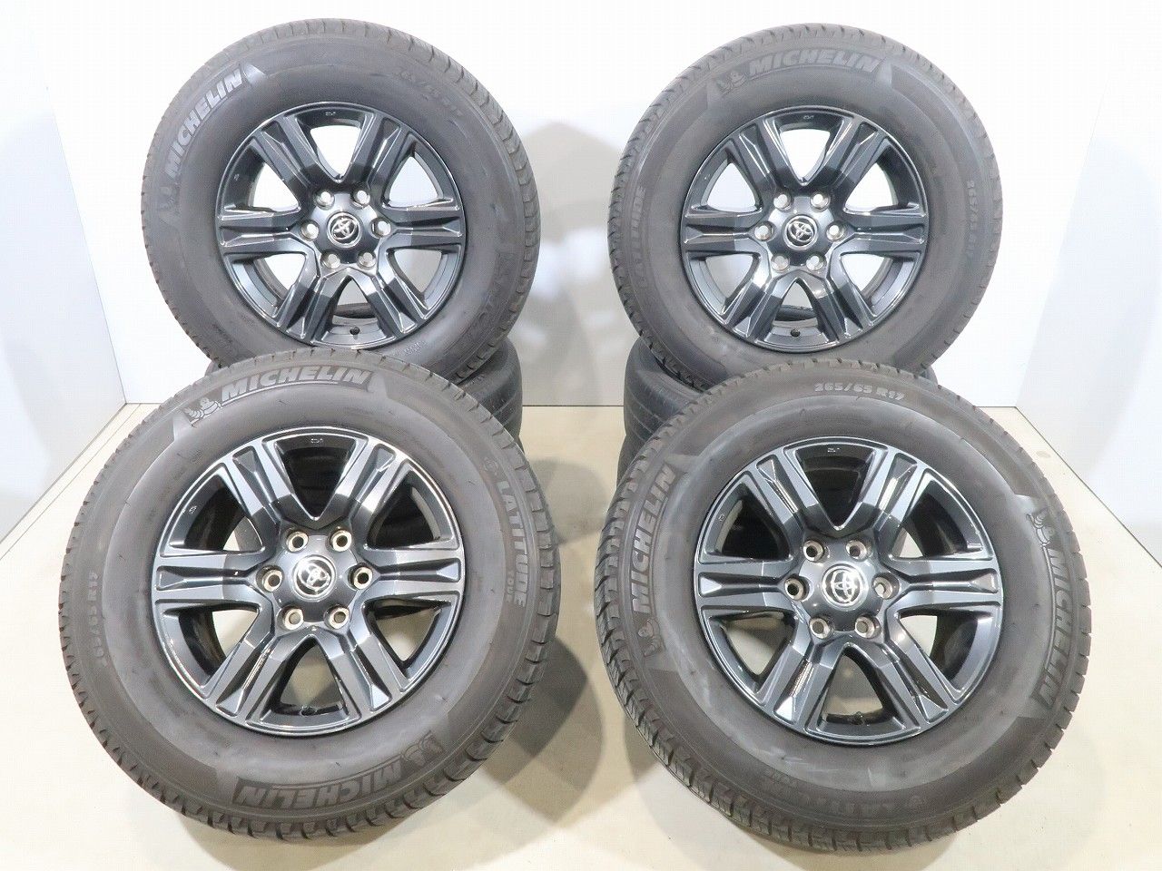 ☆新車外し☆ 3月 納車外し GUN125 後期 ハイラックス 純正 アルミ 