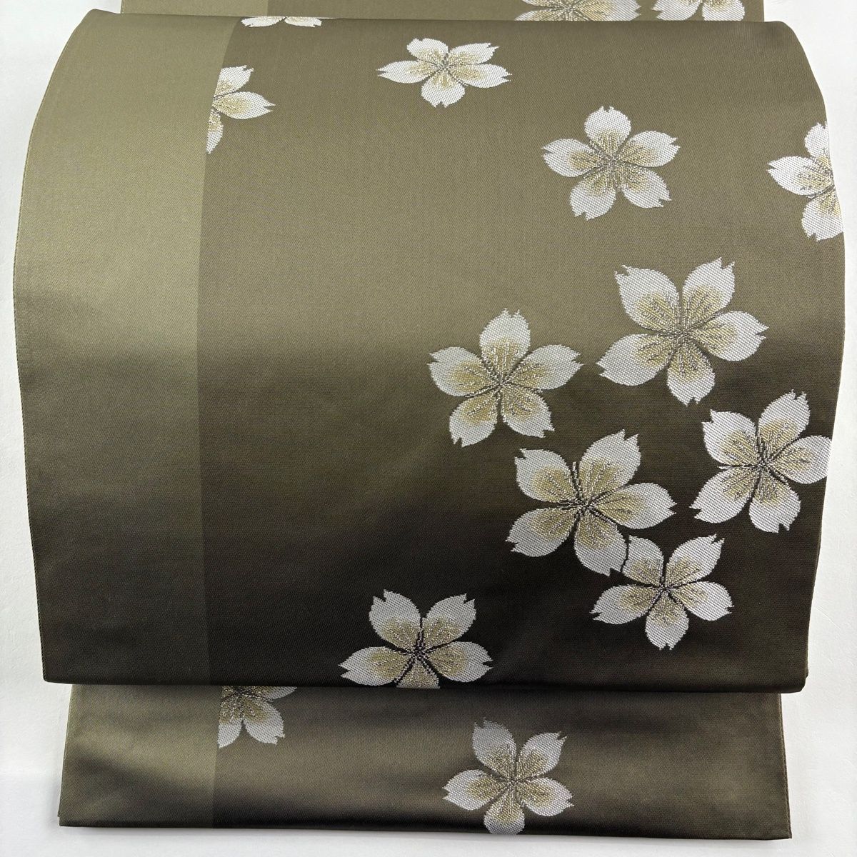 美品】 袋帯 逸品 辻村ジュサブロー 落款 桜 銀糸 灰緑 六通 正絹