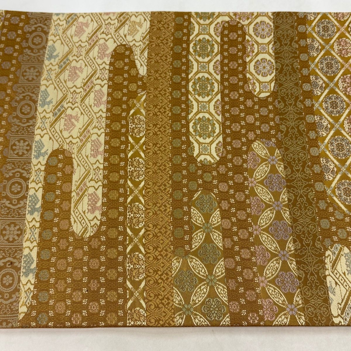 美品】 袋帯 名品 箔屋清兵衛 落款 悠久の美 有栖川文 ヱ霞 箔 刺繍