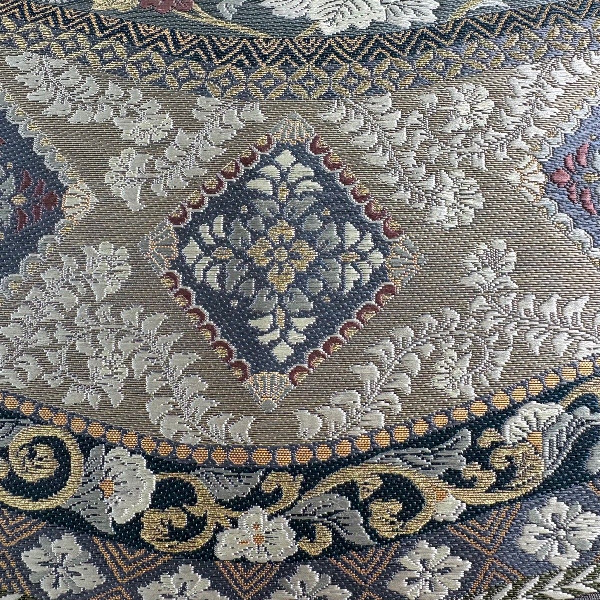美品 袋帯 秀品 澄点流華鳥文 金糸 箔 灰色 六通 正絹 【