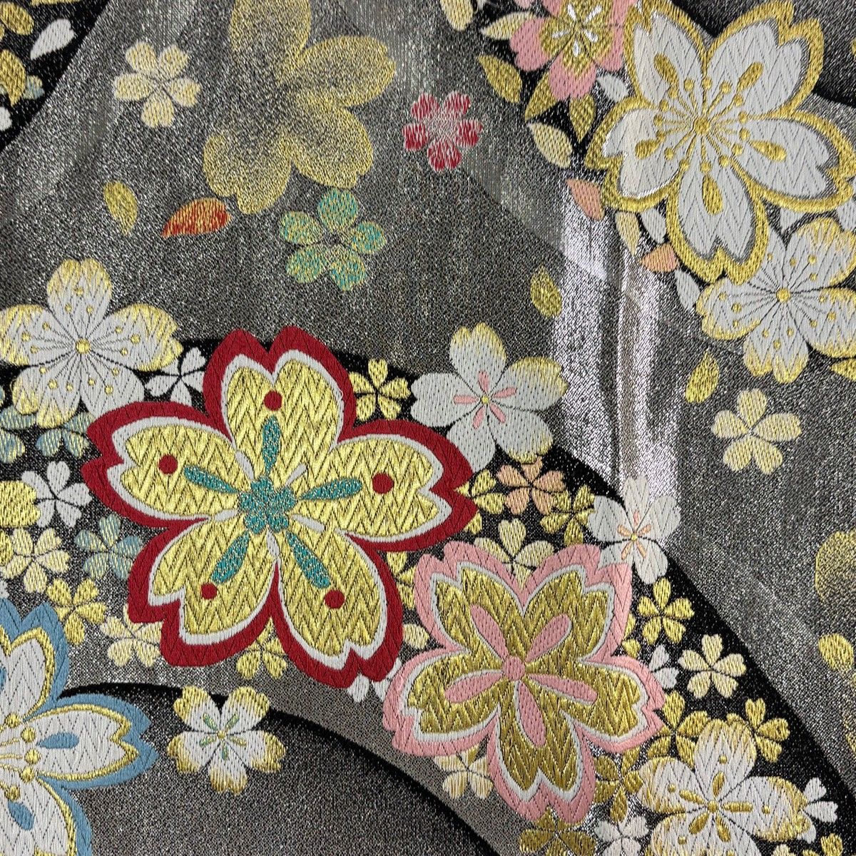 美品】 袋帯 秀品 桜 金銀糸 唐織 銀色 六通 正絹 【中古】 - メルカリ