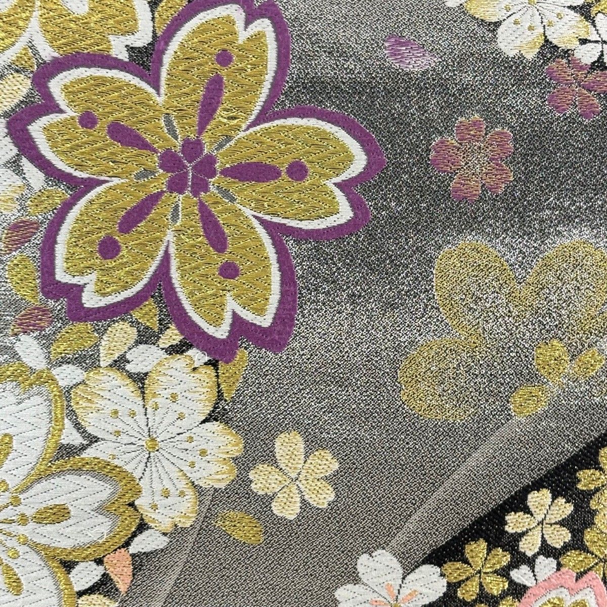 美品】 袋帯 秀品 桜 金銀糸 唐織 銀色 六通 正絹 【中古】 - メルカリ