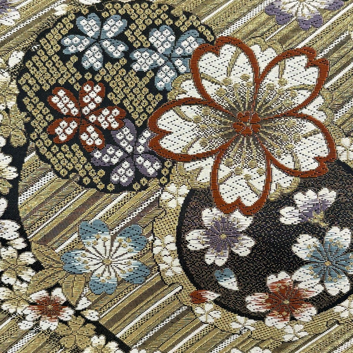 美品】 袋帯 秀品 鈴乃屋 桜 雪輪 金糸 唐織 金色 六通 正絹 【中古