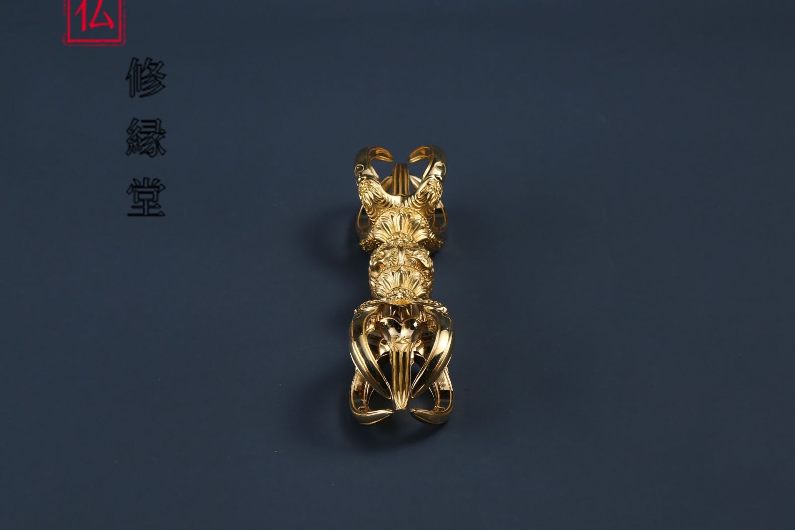 修縁堂】密教法具 四大明王 鬼面五鈷杵 五鈷杵 金剛杵 真鍮製 - メルカリ