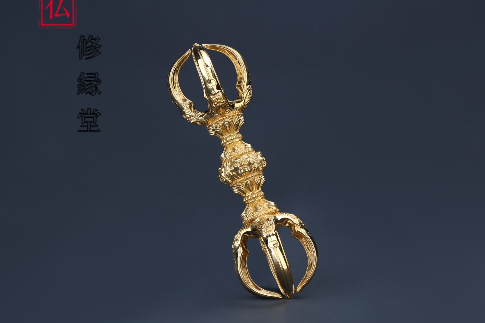 修縁堂】密教法具 四大明王 鬼面五鈷杵 五鈷杵 金剛杵 真鍮製 - メルカリ