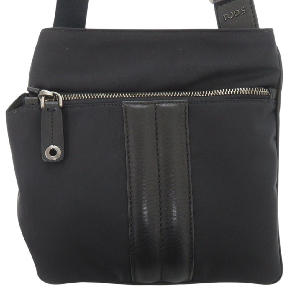 美品 トッズ ナイロン/レザー ブラック ショルダーバッグ 黒 1514 