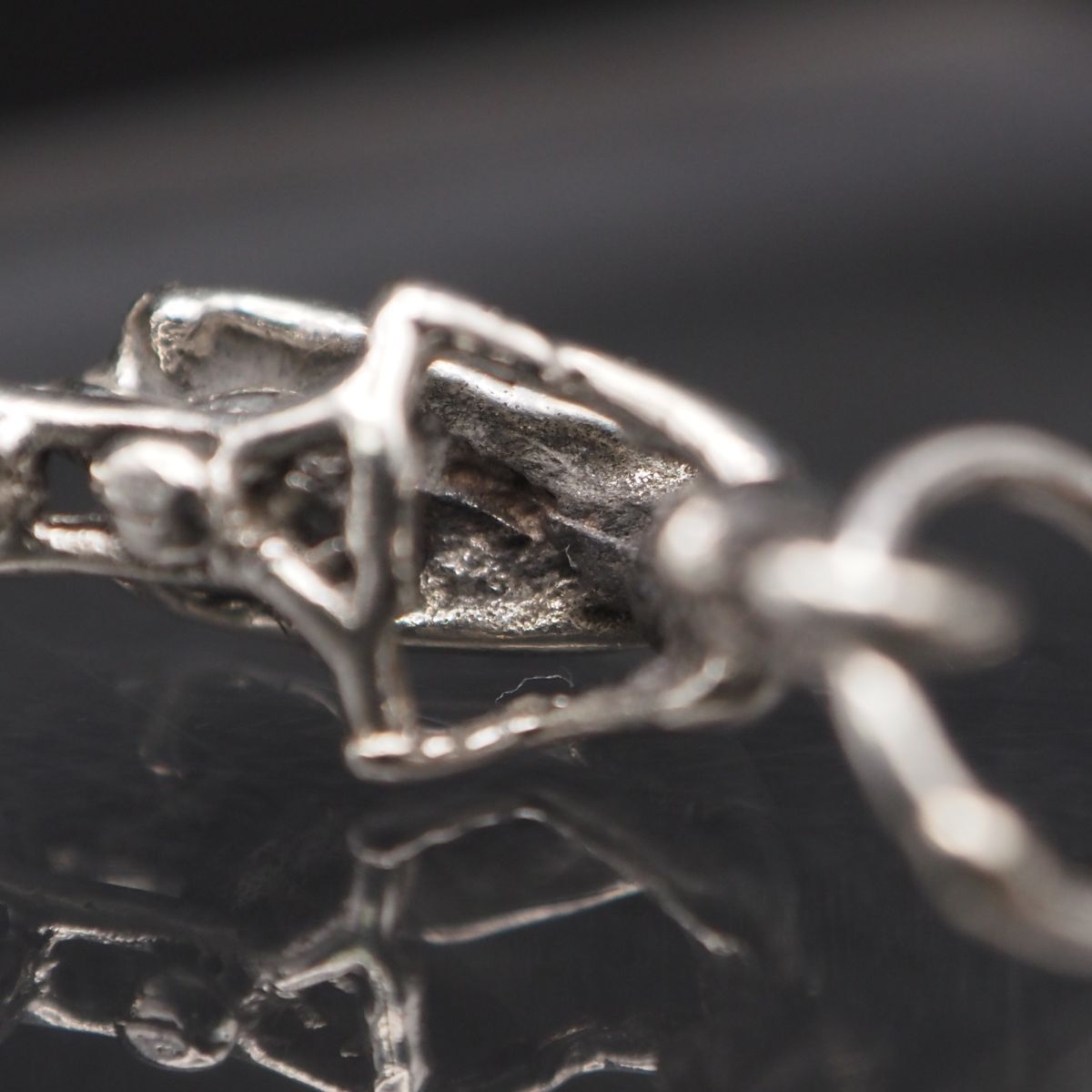 Q919 ヴィンテージ ペンダント トップ バイカー デザイン シルバー