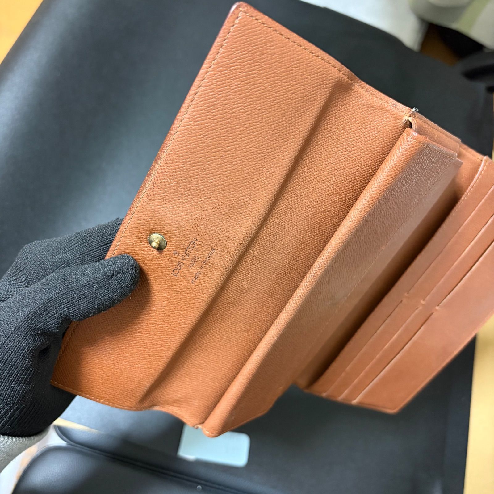 y44 ポルト トレゾール ポルトフォイユ インターナショナル 旧型 ルイ