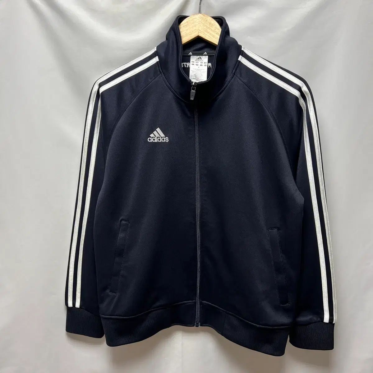 正規品/M アディダス 3本線 マーシャルアーツ ネイビー トラック
