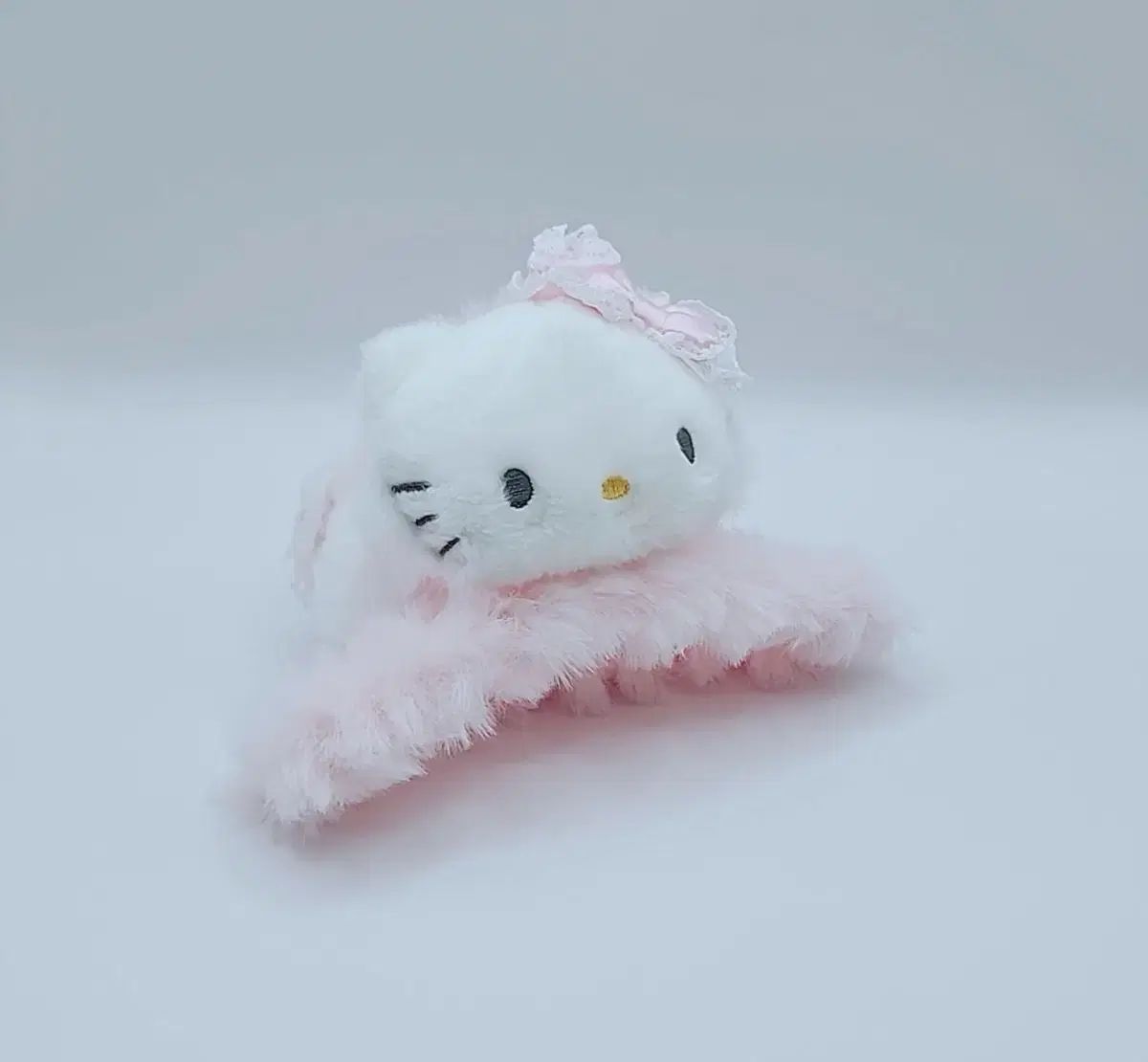 日本正規品 新品 Sanrio チャーミーキティ ファー ヘアクリップ バンスクリップ