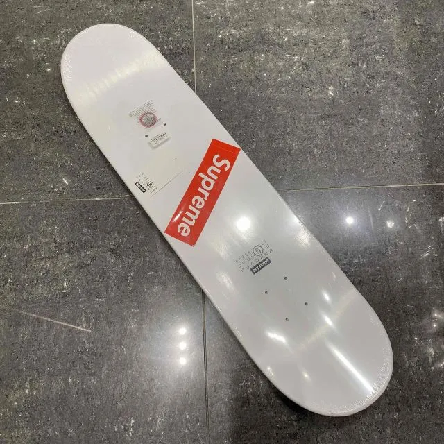 2026年最新】Mm6 supreme スケートボードの人気アイテム - メルカリ