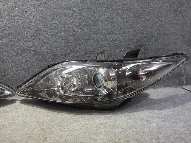 エリシオン ヘッドライト左右 HID RR1/2 前期 P3877 00 33151/33101