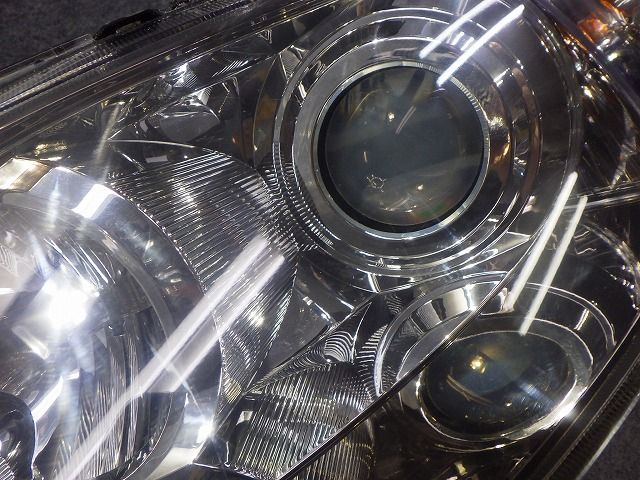 エリシオン ヘッドライト左右 HID RR1/2 前期 P3877 00 33151/33101
