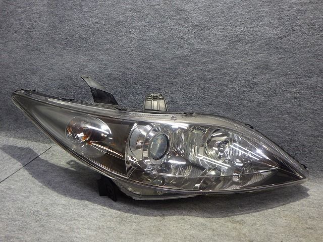 エリシオン ヘッドライト左右 HID RR1/2 前期 P3877 00 33151/33101
