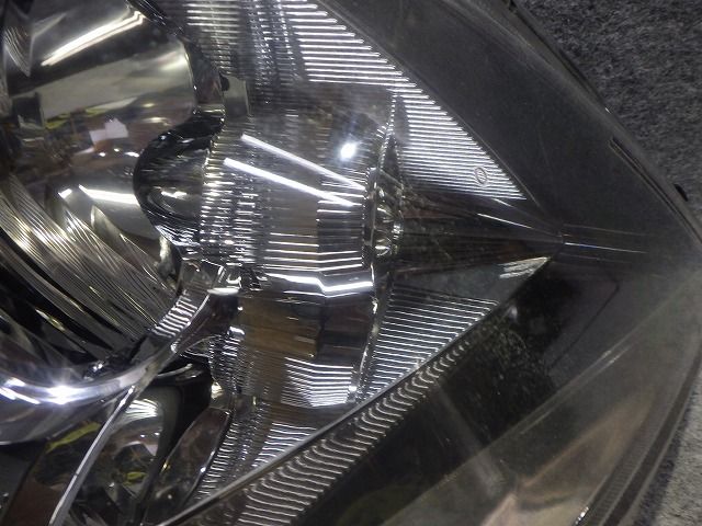 エリシオン ヘッドライト左右 HID RR1/2 前期 P3877 00 33151/33101