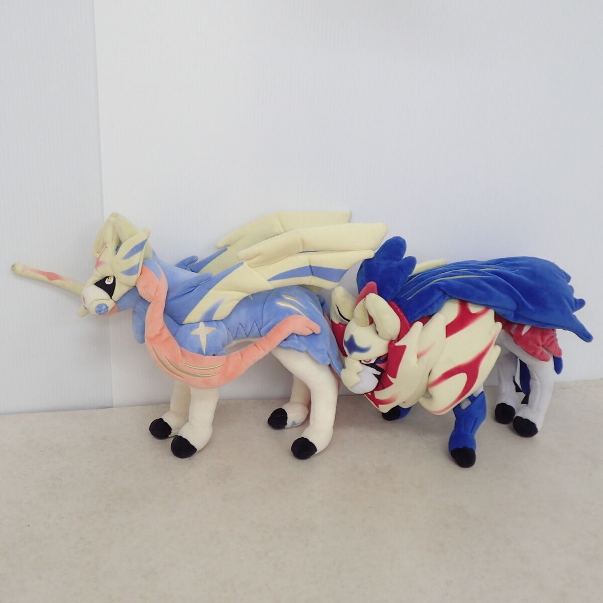 ☆ポケモンセンター ぬいぐるみ 2体セット ザシアン/ザマゼンタ 2019年