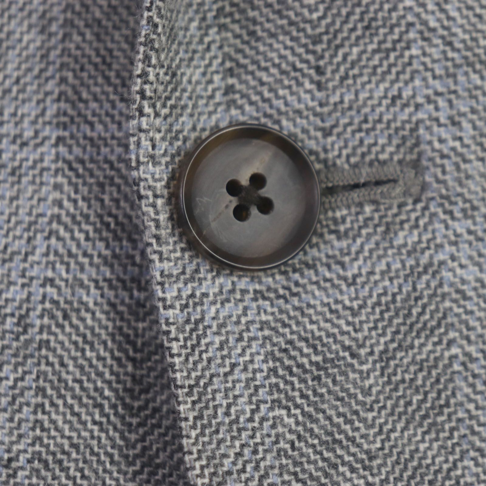 美品▼BURBERRY バーバリー カシミヤ100% ツイード チェック柄 裏地ロゴ柄 シングル テーラードジャケット ライトグレー 98-88-175 AB6 日本製 正規品 メンズ 美品▽BURBERRY バーバリー カシミヤ100% ツイード チェック柄 裏地