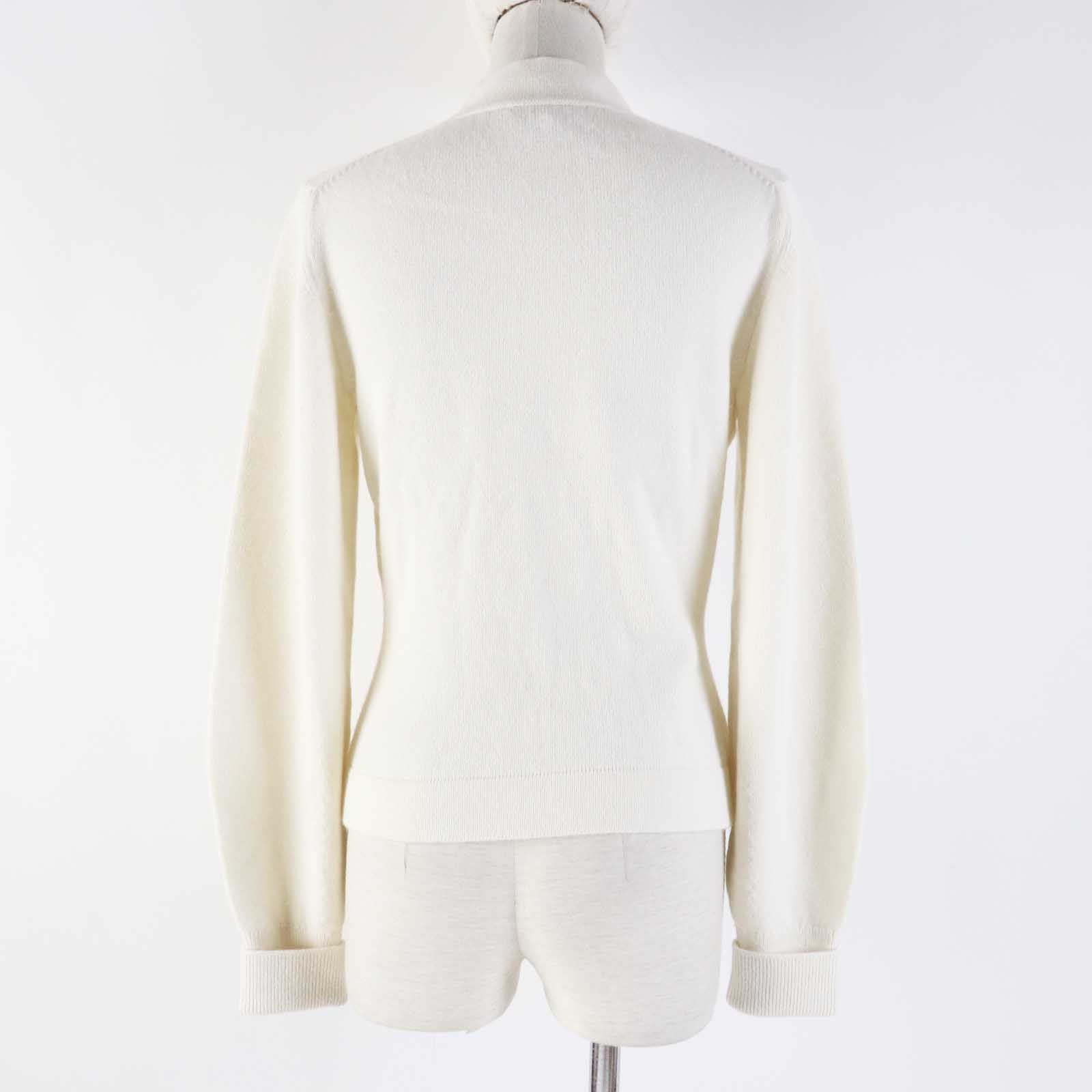 極美品◎CHANEL シャネル P73102 カシミヤ 装飾ココマークボタン付き 長袖 ニット カーディガン ホワイト 34 日本製 レディース 極美品◎CHANEL シャネル P73102 カシミヤ 装飾ココマークボタン付き