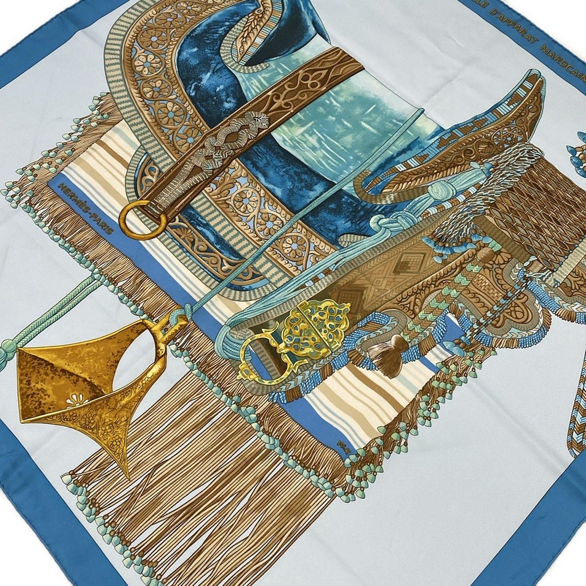 HERMES(エルメス) スカーフ カレ90 ライトブルー×マルチ SELLE D