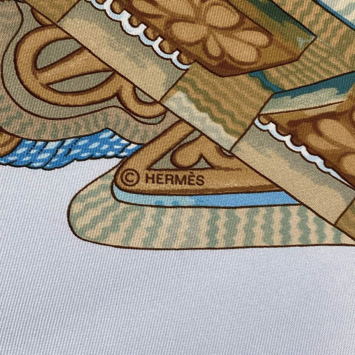 HERMES(エルメス) スカーフ カレ90 ライトブルー×マルチ SELLE D