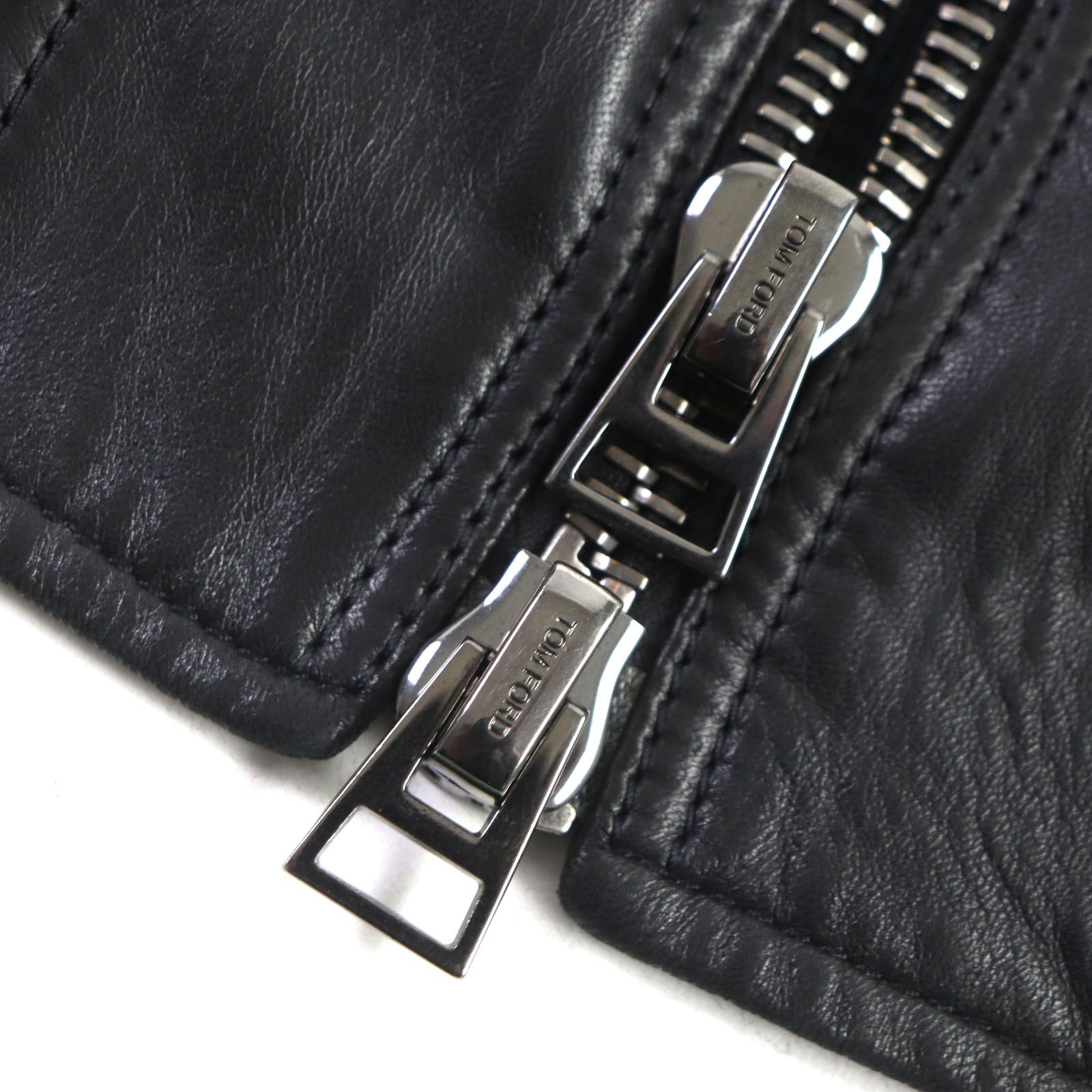 極美品▼TOM FORD トムフォード TFL540 羊革 ラムスキン レザー ジップアップ ボンバージャケット ブラック 48 ガーメント付き イタリア製 メンズ 極美品▽TOM FORD トムフォード TFL540 羊革 ラムスキン レザー ジップ