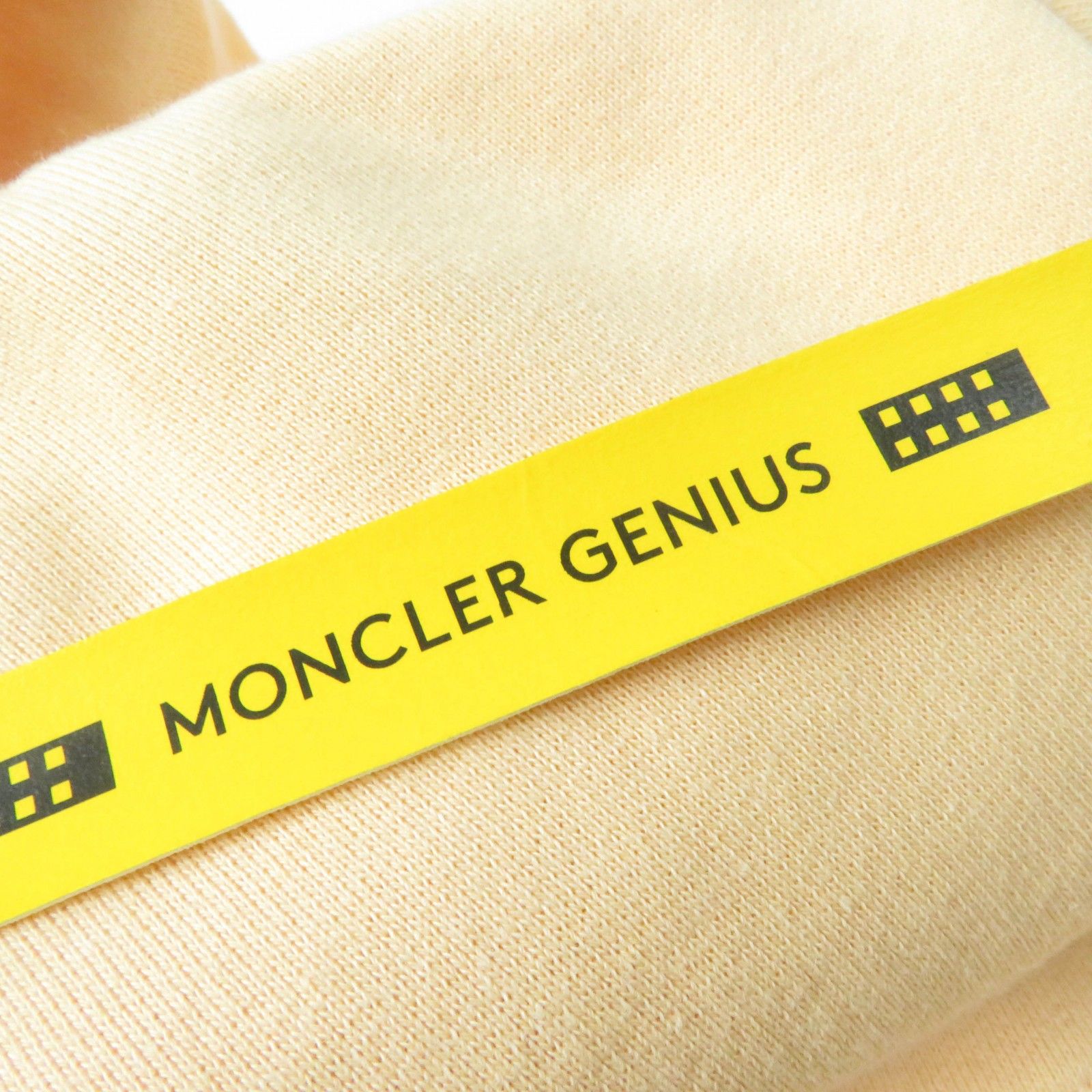 未使用品☆MONCLER GENIUS 2×Disney モンクレール ジーニアス 2×ディズニー 2022年製 コットン100％ マペット・ショー グラフィックプリント HOODIE スウェット オレンジ系 XS 正規品 レディース 未使用品☆MONCLER GENIUS 2×Disney モンクレール ジーニアス 2