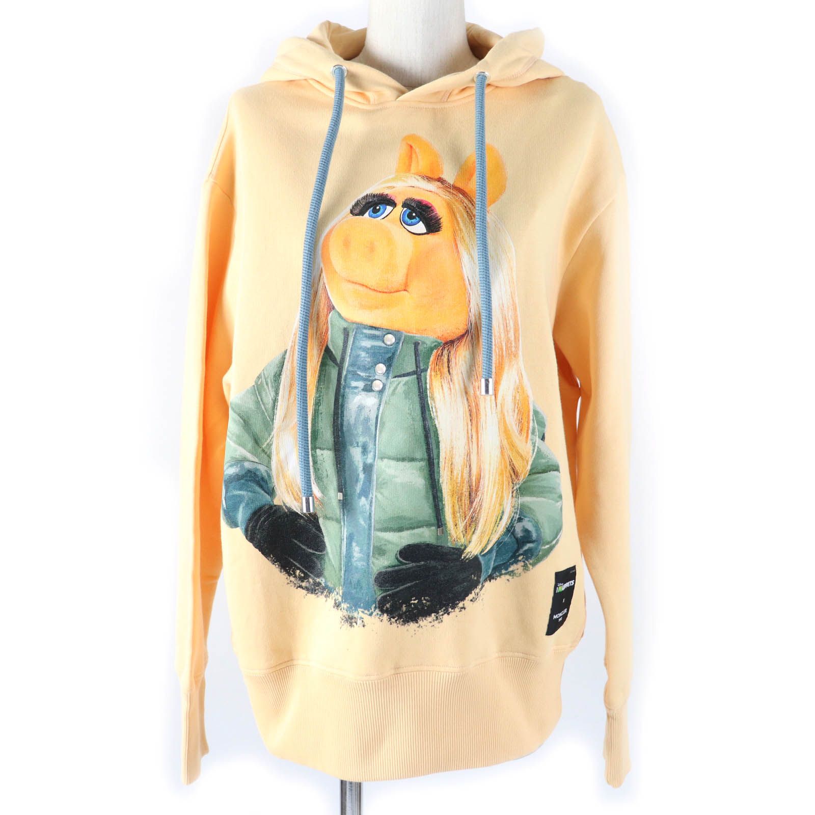 未使用品☆MONCLER GENIUS 2×Disney モンクレール ジーニアス 2×ディズニー 2022年製 コットン100％ マペット・ショー グラフィックプリント HOODIE スウェット オレンジ系 XS 正規品 レディース 未使用品☆MONCLER GENIUS 2×Disney モンクレール ジーニアス 2