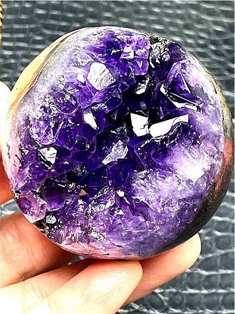 AAA級ウルグアイ産天然アメジストドーム原石開口笑B90G3/156G17C