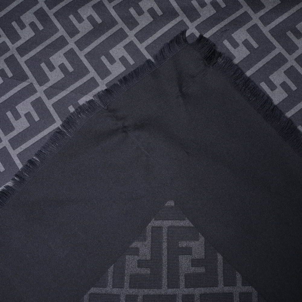 FENDI ズッカ柄 シルク スカーフ ストール - メルカリ