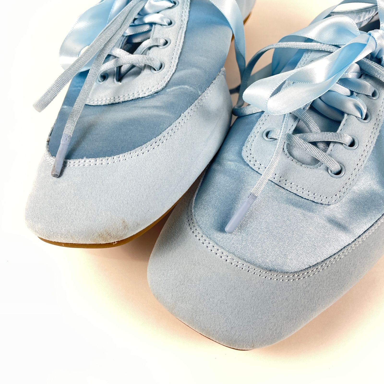 VIVAIA ビバイア SATIN CRISTINA SNEAKERINAS レースアップ サテン