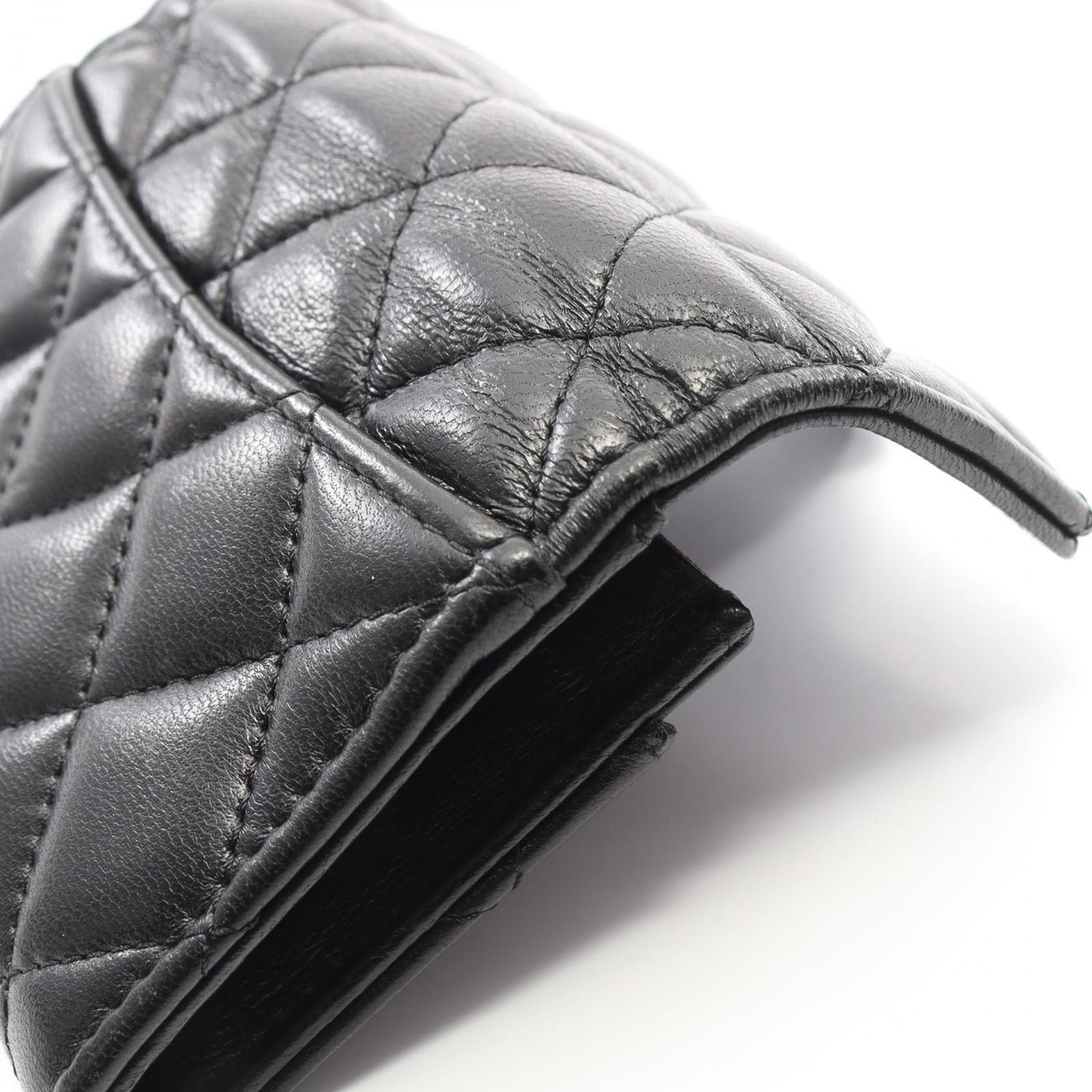 シャネル CHANEL カードケース マトラッセ ブラック ラムスキン（羊革 
