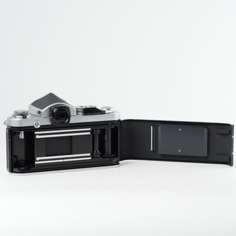 Nikon F2 アイレベル ボディ シルバー 747万番 ニコン フィルム一眼