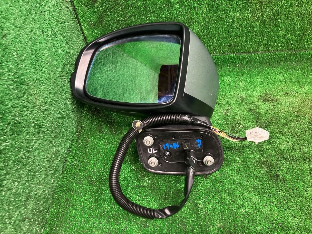 フィット GP6 左サイドミラー・ドアミラー ハイブリッド F 4WD 76258 