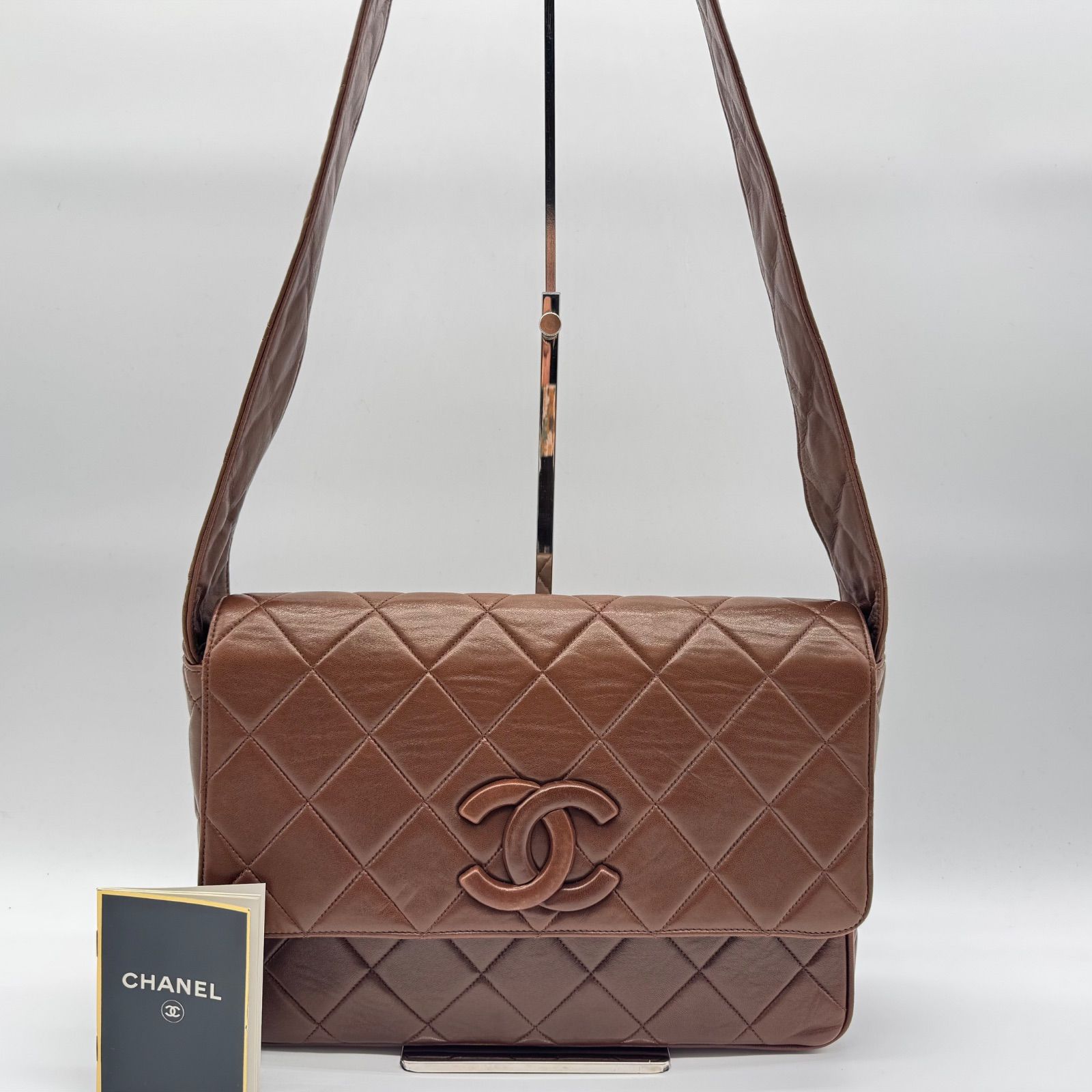 極美品✨CHANEL シャネル ショルダーバッグ マトラッセ ラムスキン