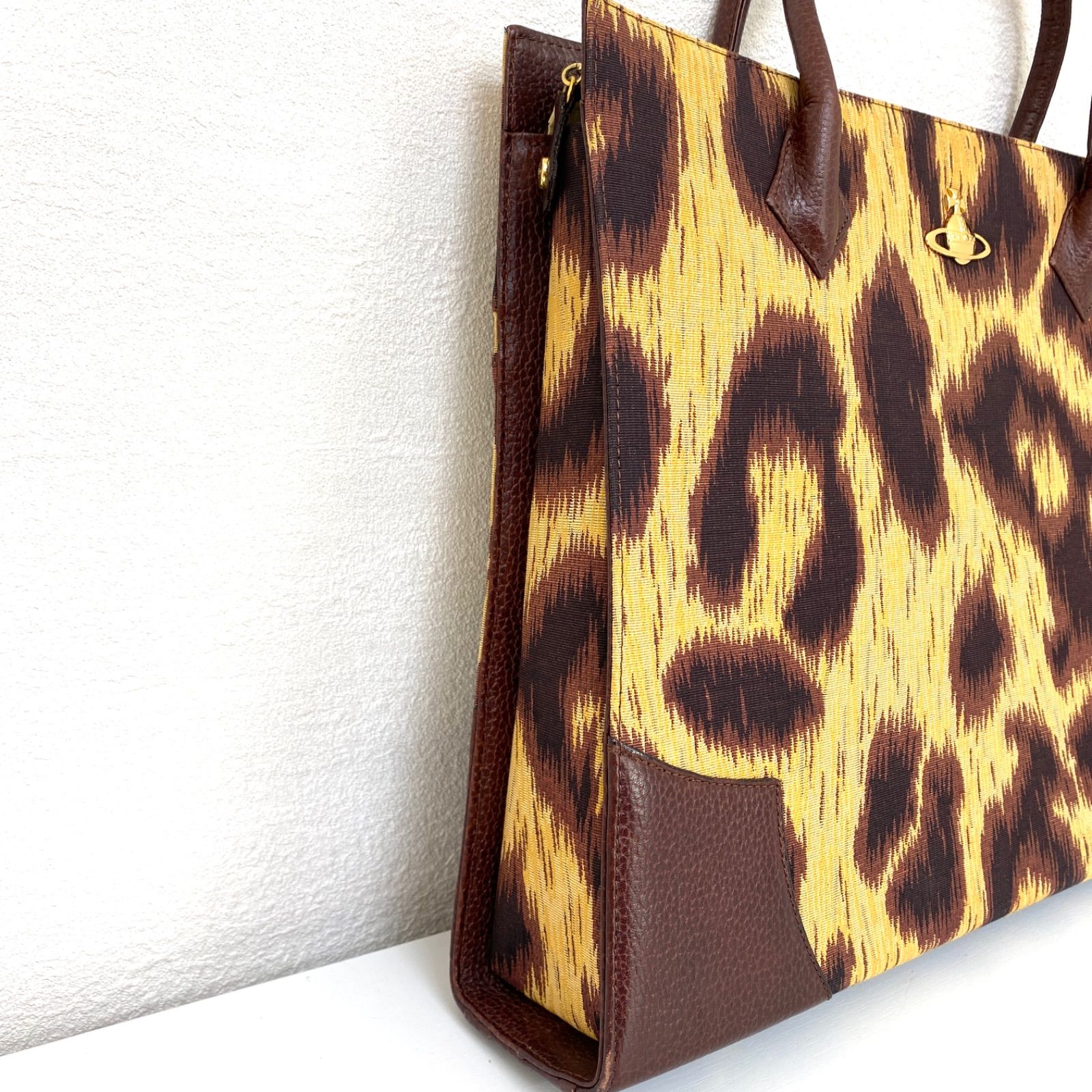 ✨美品✨ヴィヴィアン・ウエストウッド トートバッグ レオパード柄