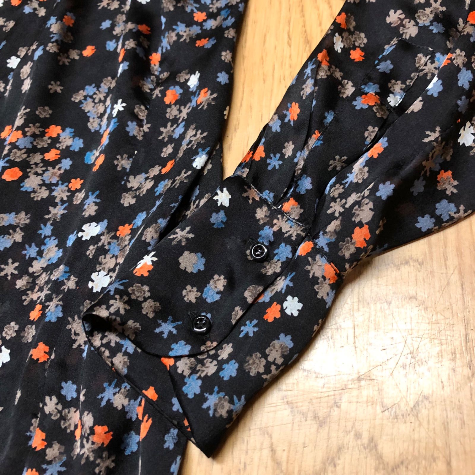 Chloe クロエ レディースT 38（M相当) イタリア製 シルクシャツ 花柄 
