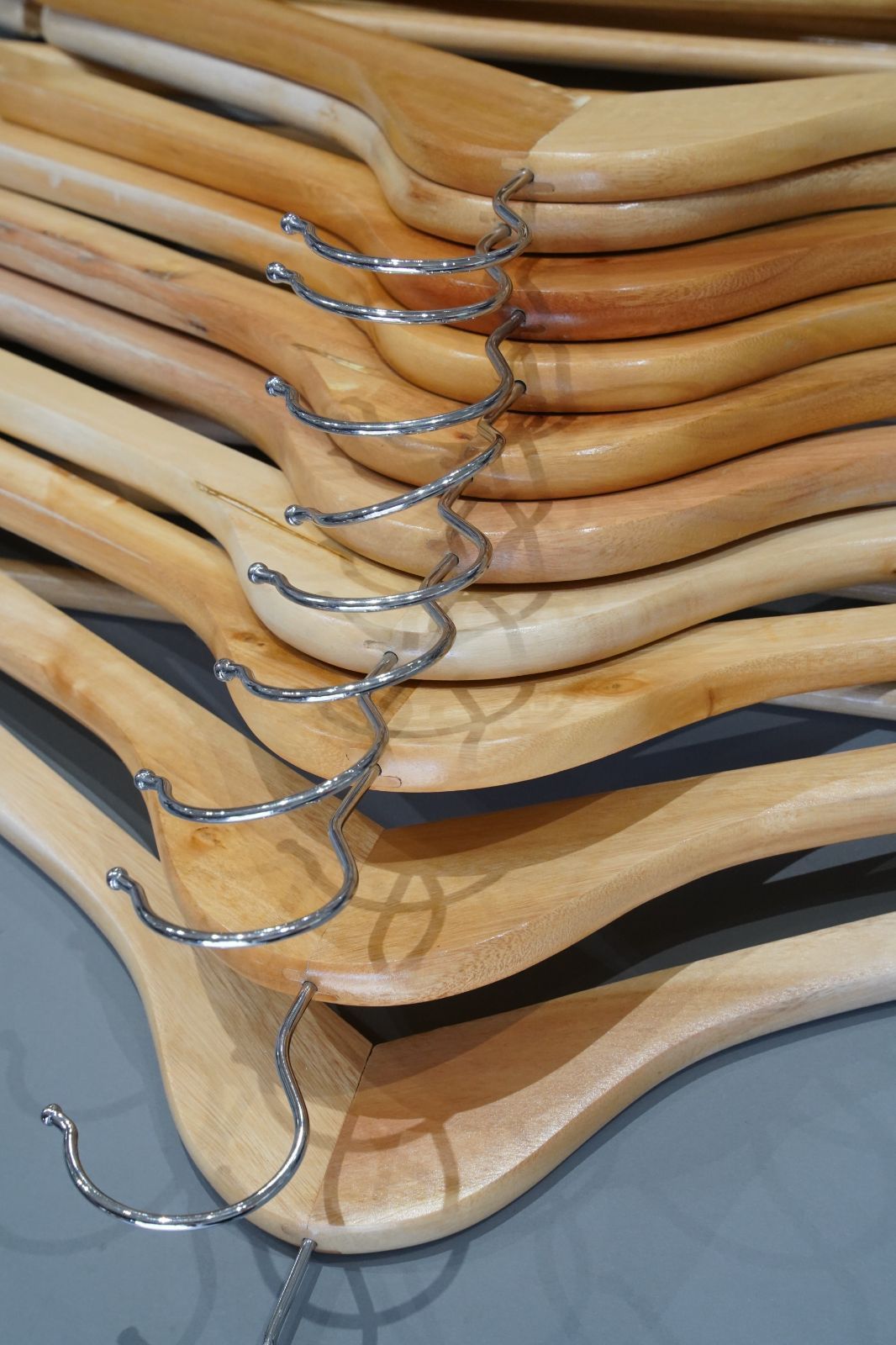ニトリ（NITORI）木製ハンガー 40本 まとめ売り メンズ約44cm 店舗什器