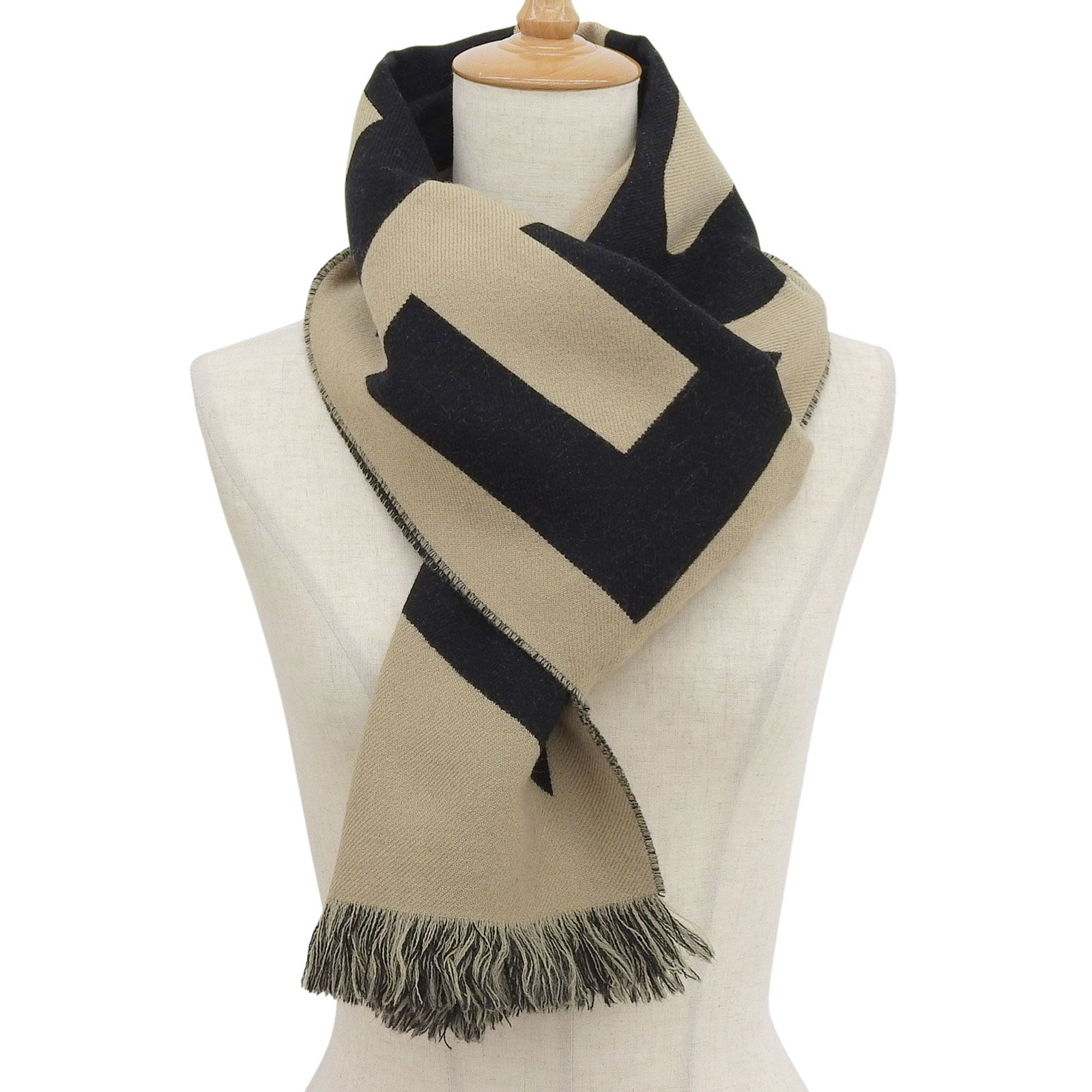 美品△BURBERRY バーバリー 8035525 ウール100％ ロゴジャガード