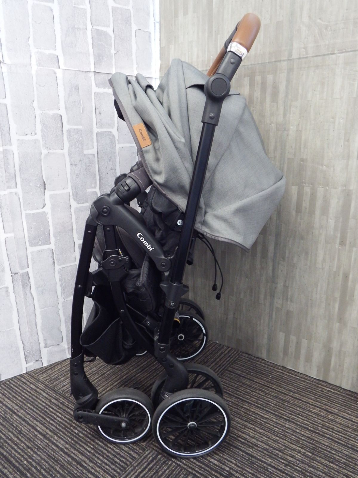 シャドーグレー